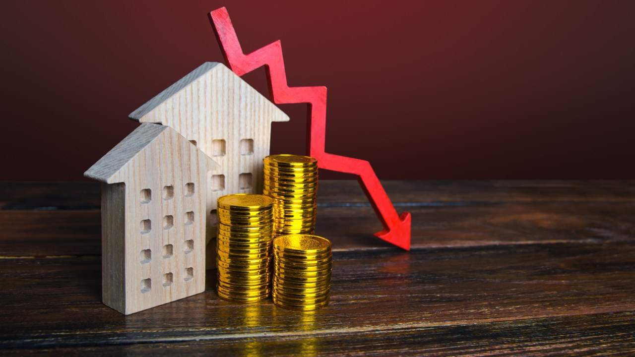 Exploring the Factors Behind Housing Market Crash